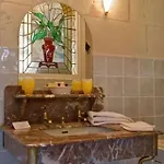 Logis Demeure De La Vignole Hotel