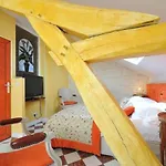 Logis Demeure De La Vignole Hotel 3*