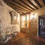 Logis Demeure De La Vignole 3*