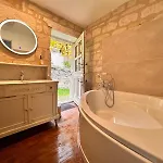 Hotel Logis Demeure De La Vignole 3*