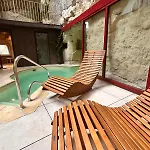Logis Demeure De La Vignole Hotel 3*