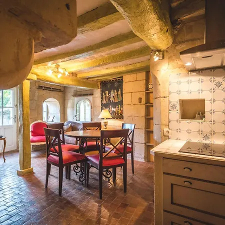 Logis Demeure De La Vignole Otel Turquant