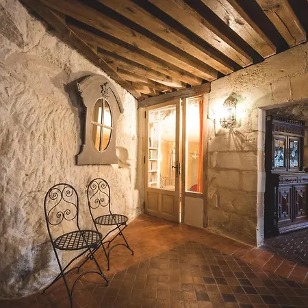 Logis Demeure De La Vignole 3*