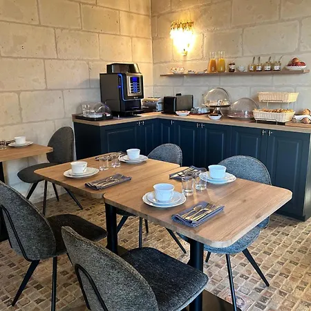 Logis Demeure De La Vignole Otel Turquant