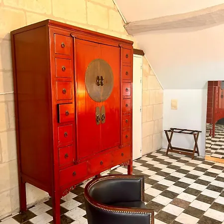 Logis Demeure De La Vignole Hotel