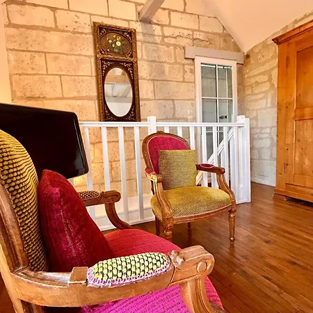 Hotel Logis Demeure De La Vignole Turquant