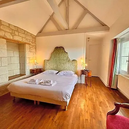 Logis Demeure De La Vignole Hotel
