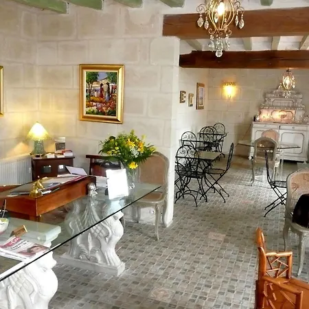 Logis Demeure De La Vignole 3*