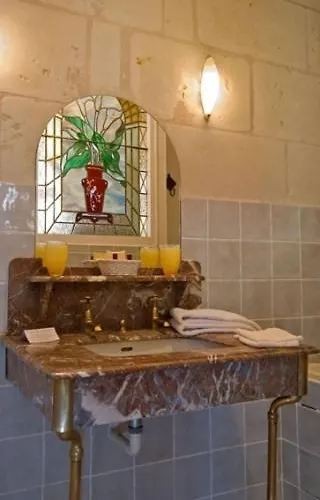 Logis Demeure De La Vignole Hotel