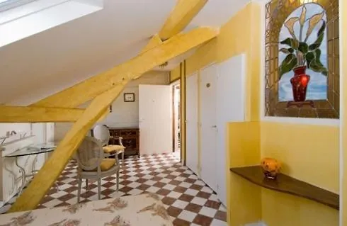 Hotel Logis Demeure De La Vignole 3*