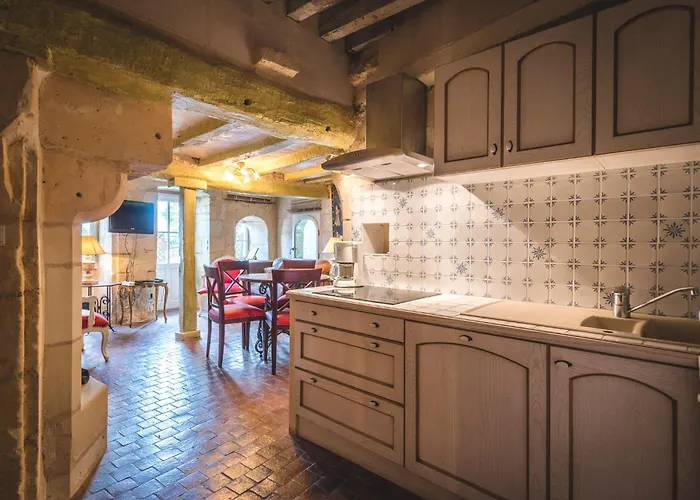 Hotel Logis Demeure De La Vignole