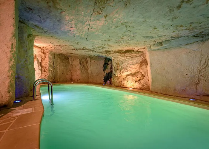 Hotel Logis Demeure De La Vignole