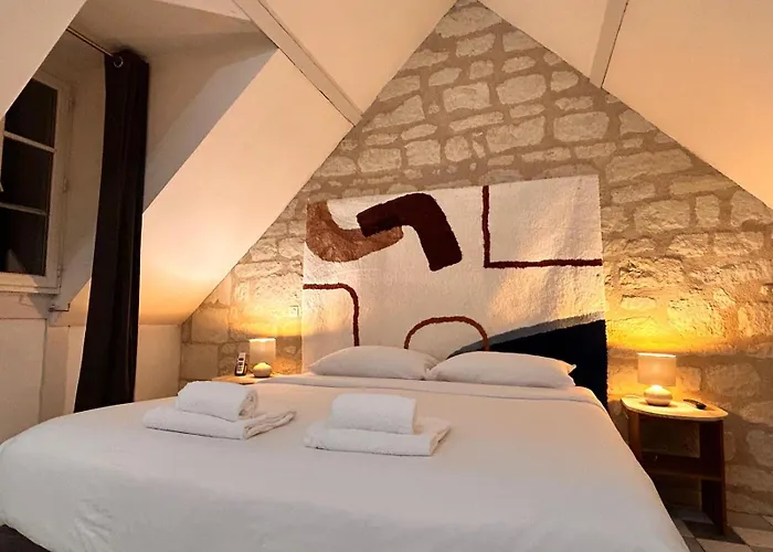 Logis Demeure De La Vignole Hotel