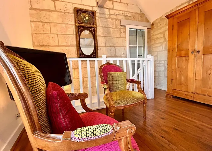 Hotel Logis Demeure De La Vignole Turquant